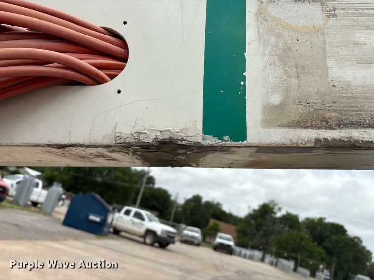 image for item EL2122 2017 Dodge Ram 5500 bucket truck