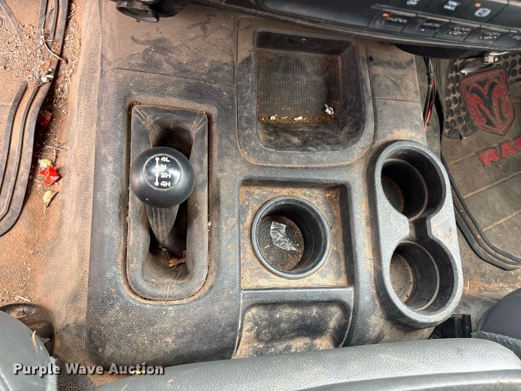 image for item EL2122 2017 Dodge Ram 5500 bucket truck