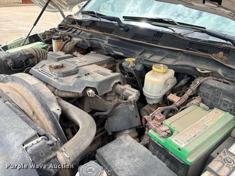 image for item EL2122 2017 Dodge Ram 5500 bucket truck