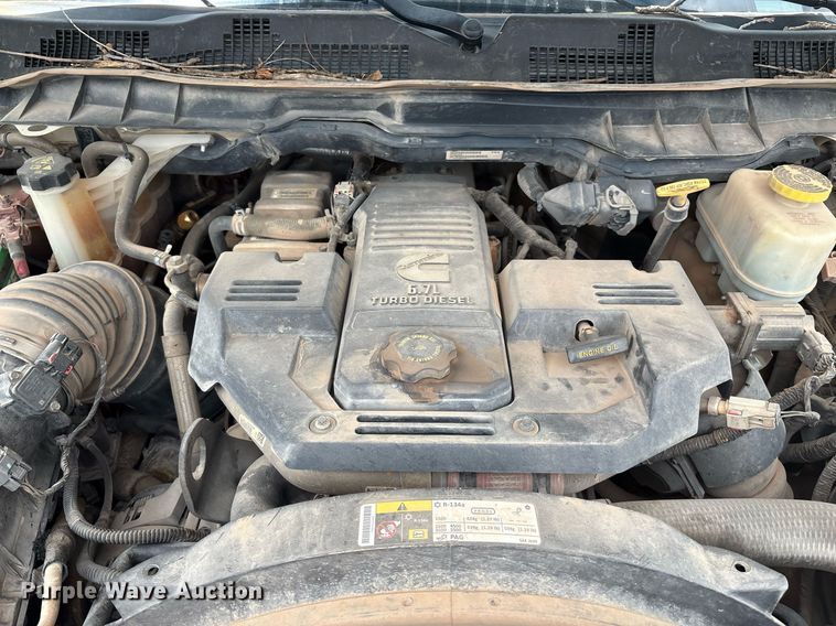 image for item EL2122 2017 Dodge Ram 5500 bucket truck