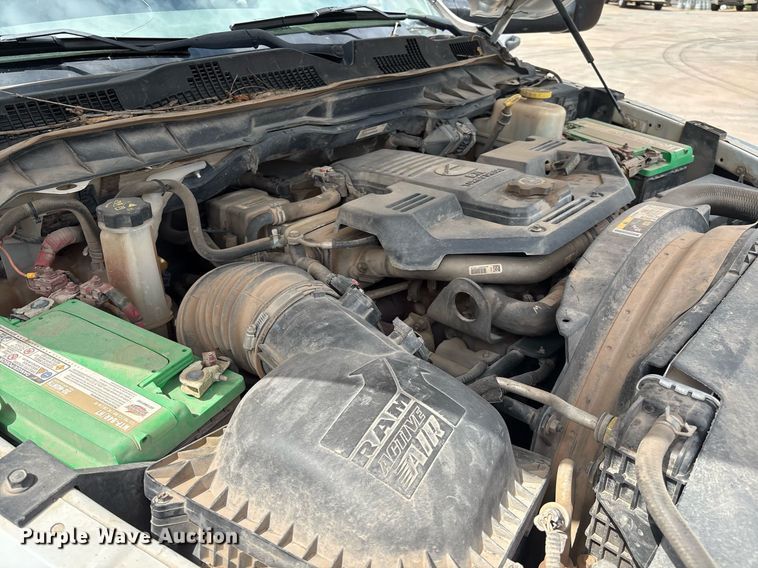 image for item EL2122 2017 Dodge Ram 5500 bucket truck