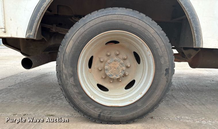 image for item EL2122 2017 Dodge Ram 5500 bucket truck