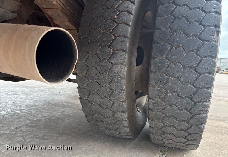 image for item EL2122 2017 Dodge Ram 5500 bucket truck