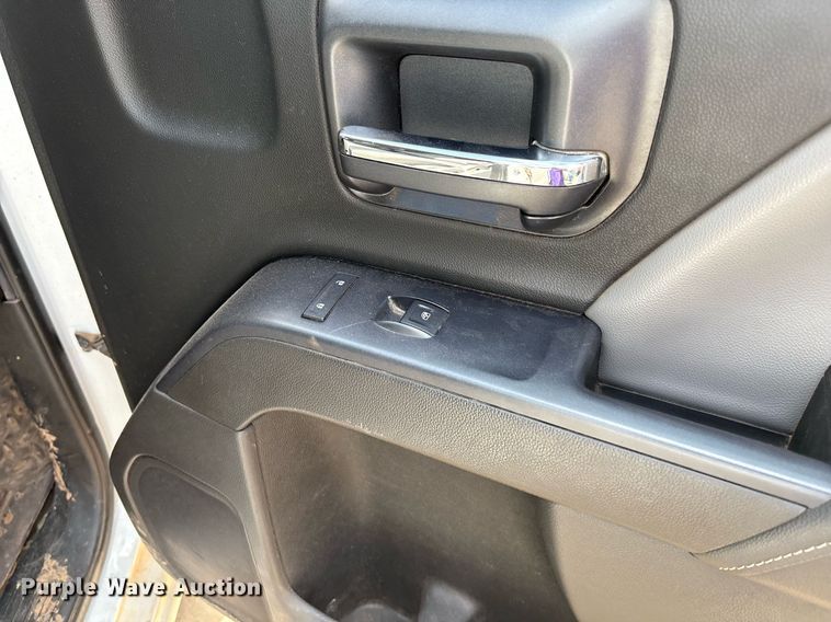 image for item EL2123 2015 Chevrolet Silverado 1500 Double Cab pickup truck