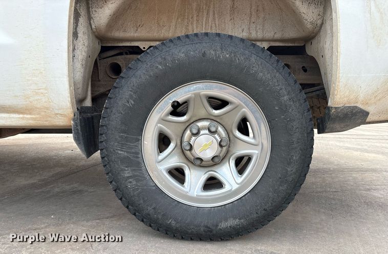 image for item EL2123 2015 Chevrolet Silverado 1500 Double Cab pickup truck