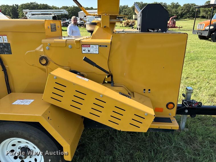 image for item EL2133 2024 Vermeer BC1000XL wood chipper