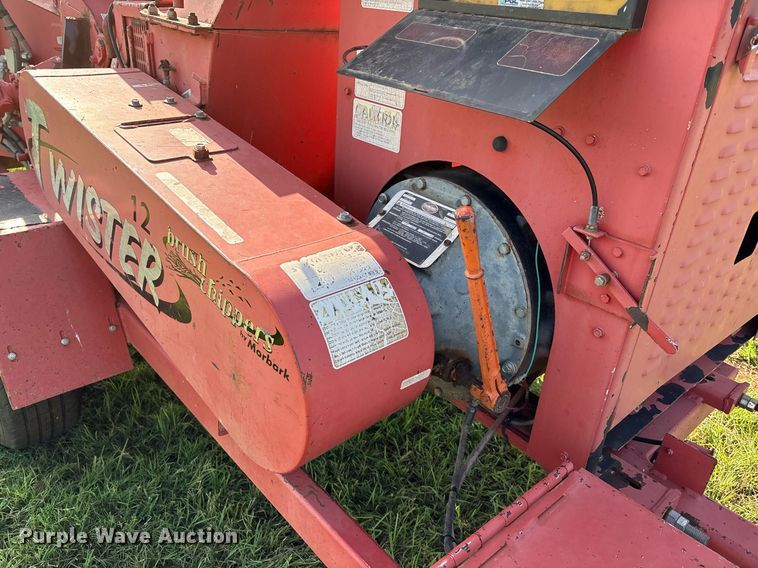 image for item EL2135 Mobark Twister 12 wood chipper