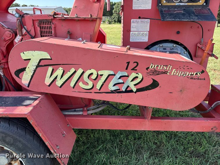 image for item EL2135 Mobark Twister 12 wood chipper