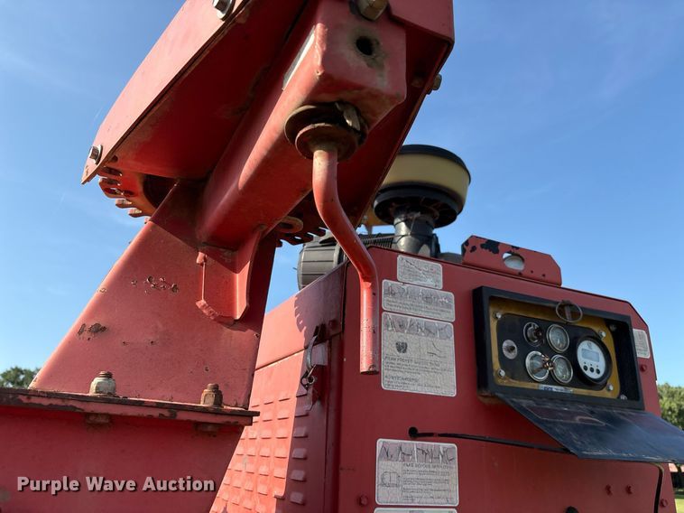 image for item EL2135 Mobark Twister 12 wood chipper