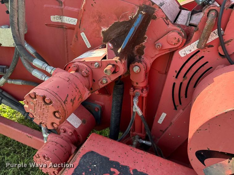 image for item EL2135 Mobark Twister 12 wood chipper