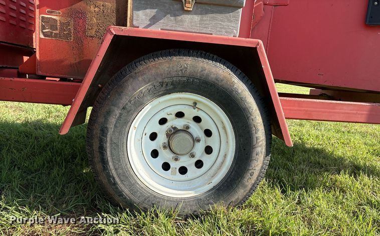 image for item EL2135 Mobark Twister 12 wood chipper