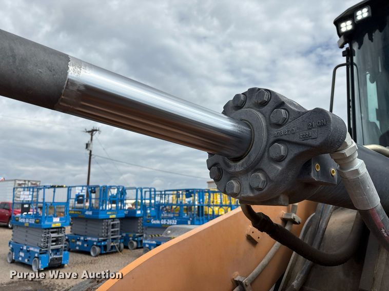 image for item EL2136 2022 Case 821G wheel loader