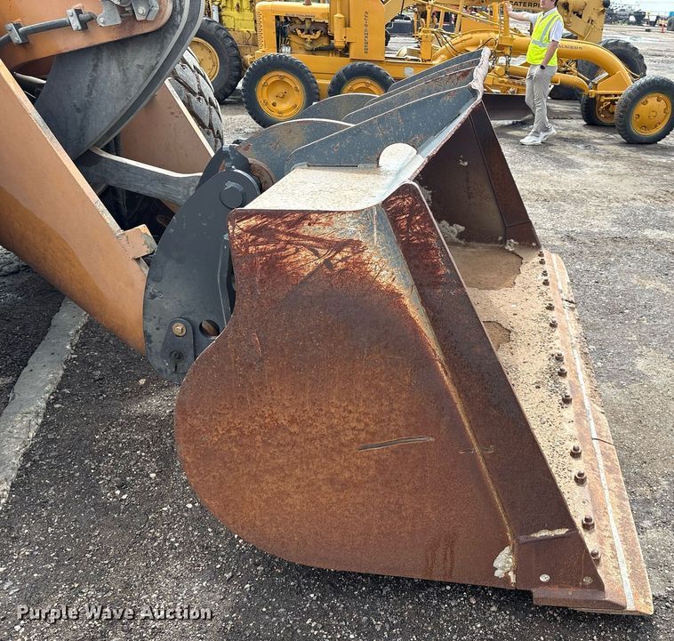 image for item EL2136 2022 Case 821G wheel loader