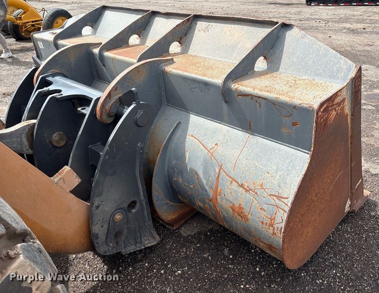 image for item EL2136 2022 Case 821G wheel loader