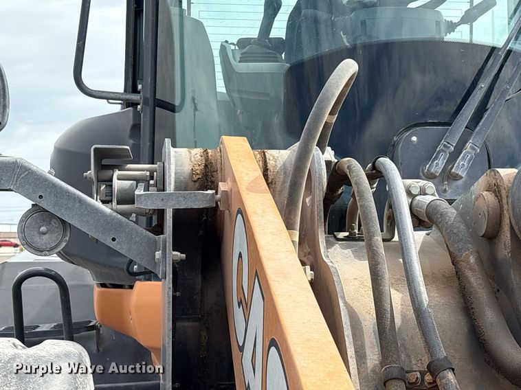 image for item EL2136 2022 Case 821G wheel loader