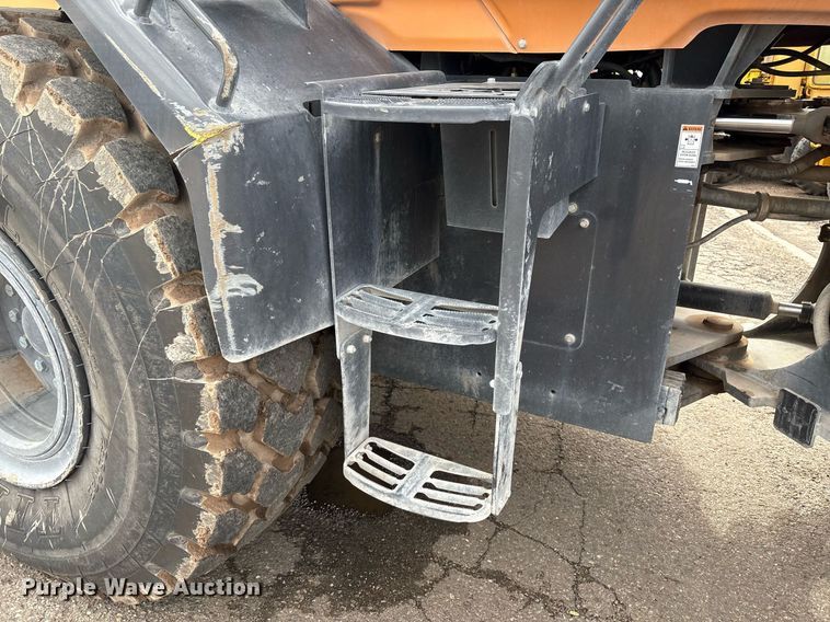 image for item EL2136 2022 Case 821G wheel loader