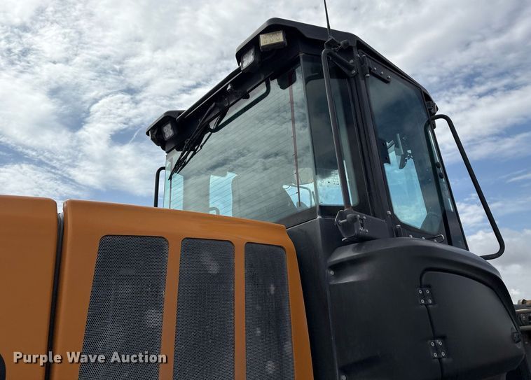 image for item EL2136 2022 Case 821G wheel loader