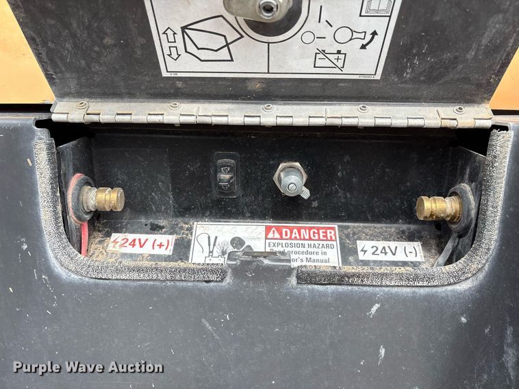 image for item EL2136 2022 Case 821G wheel loader