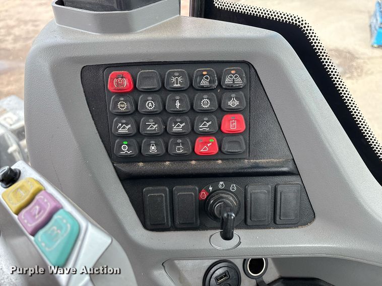 image for item EL2136 2022 Case 821G wheel loader