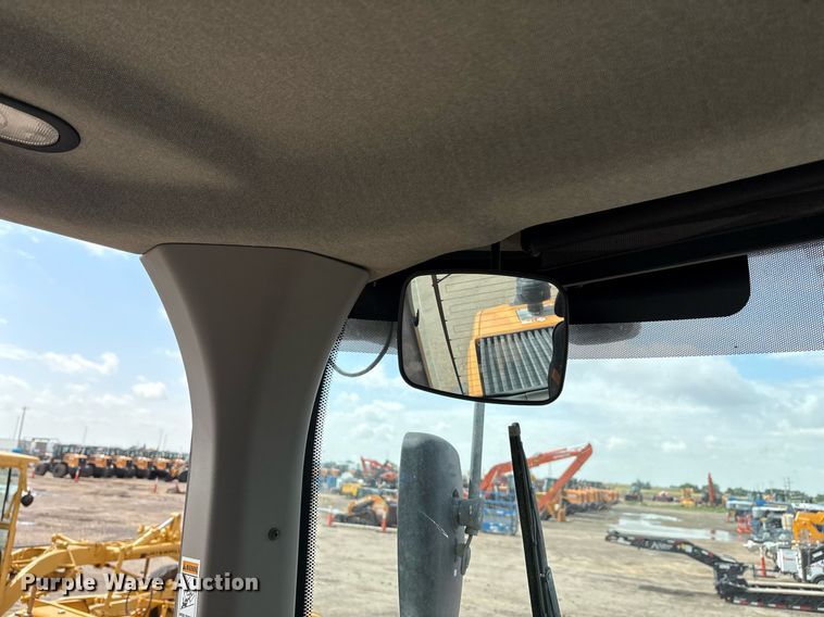 image for item EL2136 2022 Case 821G wheel loader