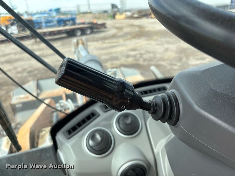 image for item EL2136 2022 Case 821G wheel loader