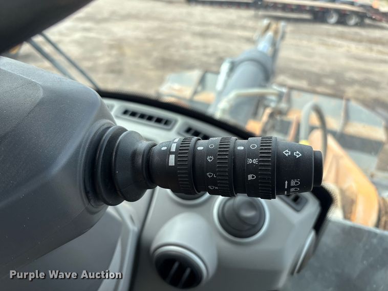 image for item EL2136 2022 Case 821G wheel loader