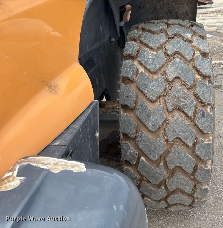 image for item EL2136 2022 Case 821G wheel loader