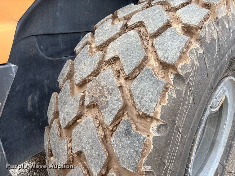 image for item EL2136 2022 Case 821G wheel loader