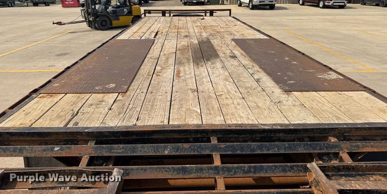 image for item EM2001 2014 Load Trail equipment trailer