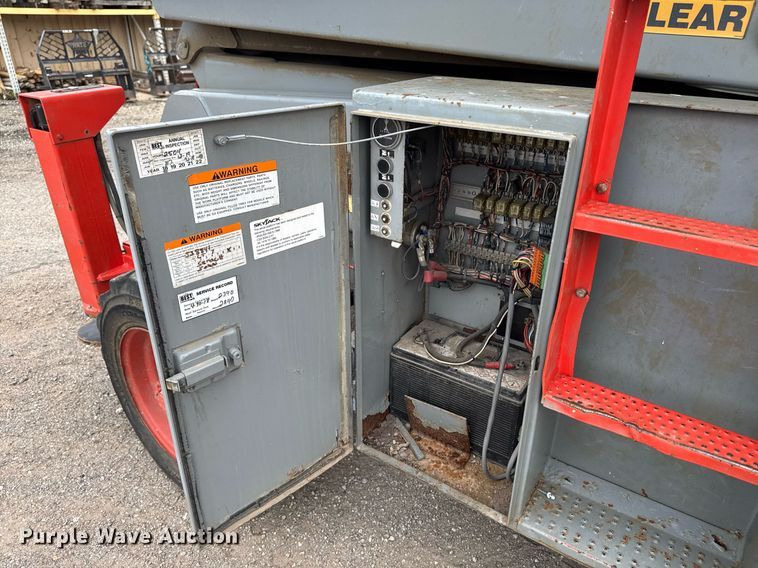 image for item EM2002 2006 Skyjack SJ8841 scissor lift