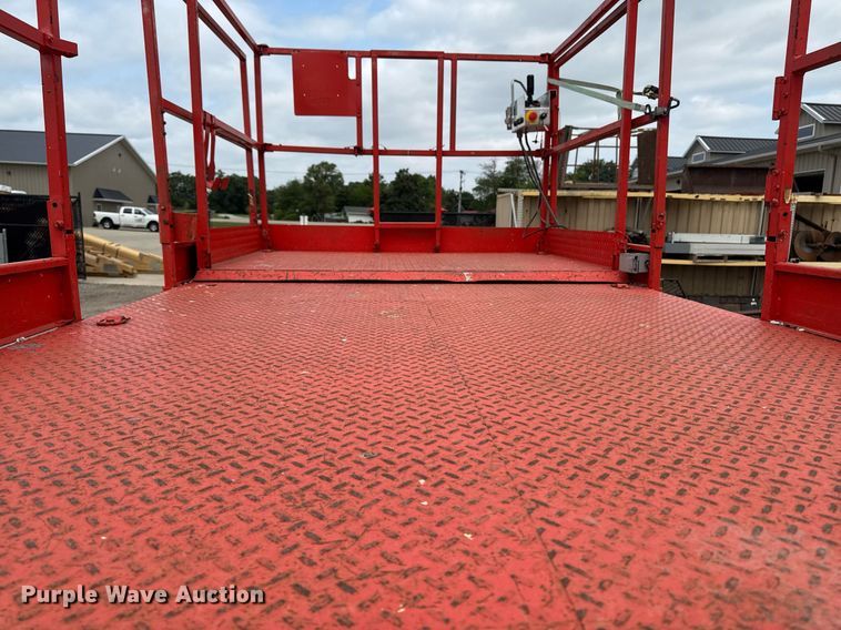 image for item EM2002 2006 Skyjack SJ8841 scissor lift