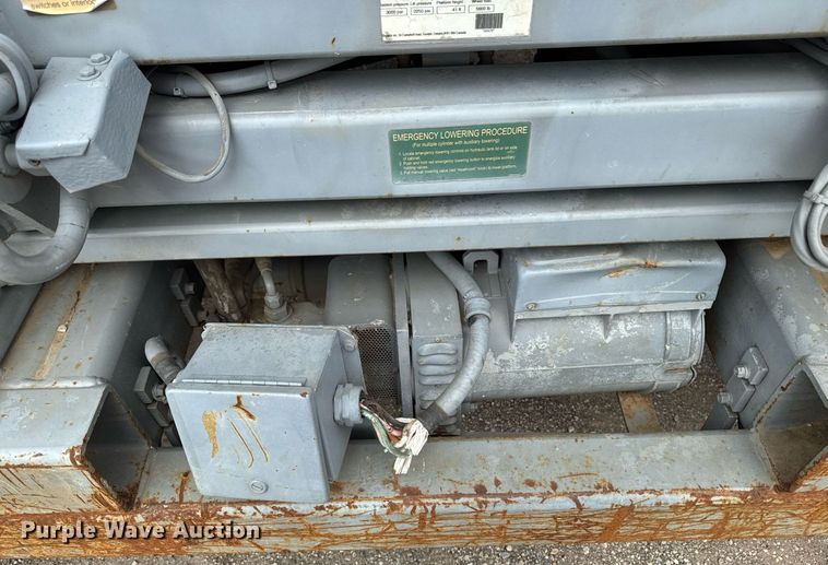 image for item EM2002 2006 Skyjack SJ8841 scissor lift