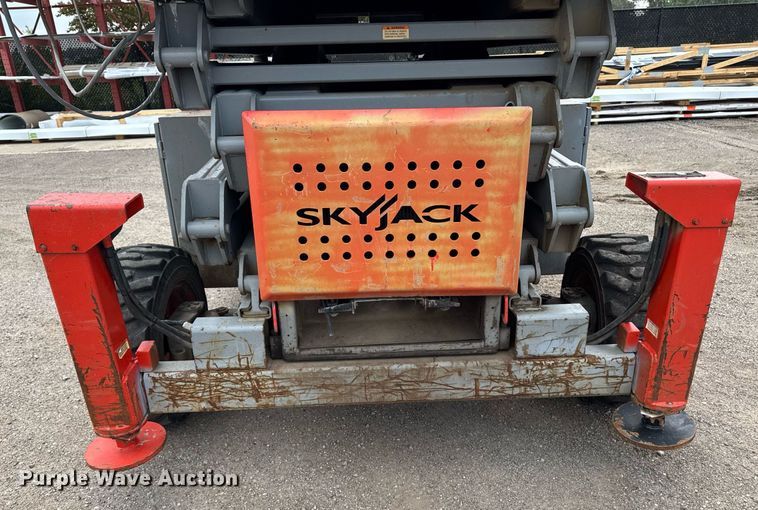 image for item EM2002 2006 Skyjack SJ8841 scissor lift