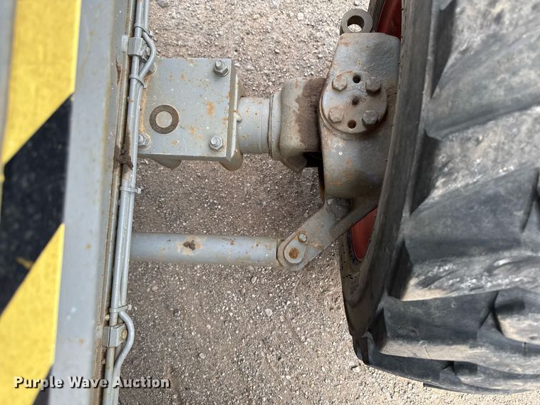 image for item EM2002 2006 Skyjack SJ8841 scissor lift