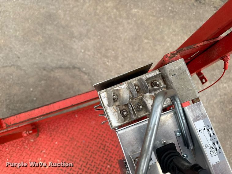 image for item EM2002 2006 Skyjack SJ8841 scissor lift