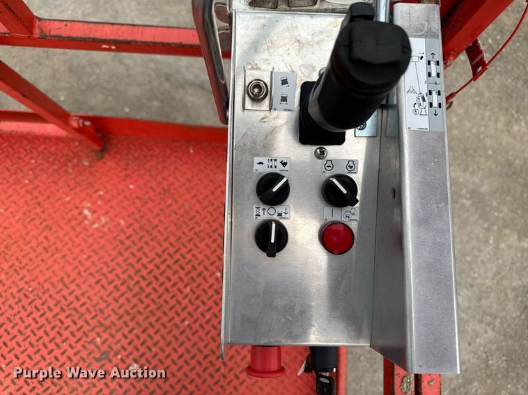 image for item EM2002 2006 Skyjack SJ8841 scissor lift