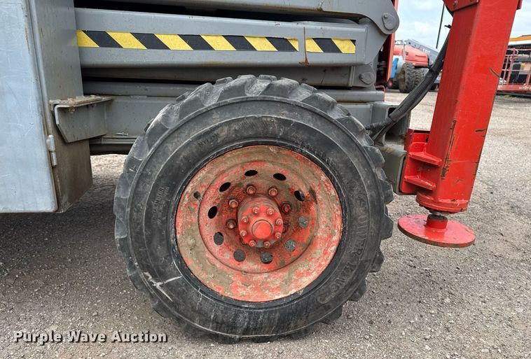 image for item EM2002 2006 Skyjack SJ8841 scissor lift