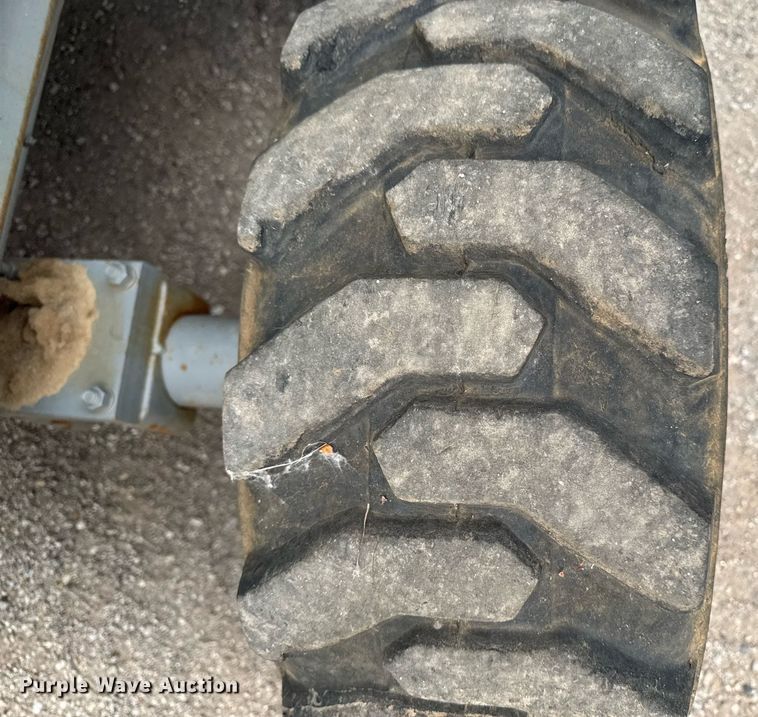 image for item EM2002 2006 Skyjack SJ8841 scissor lift