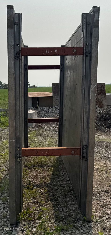 image for item EM2007 Pro-Tec ATS-812 trench box