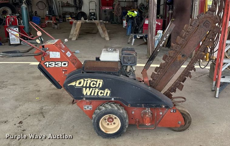 image for item EM2018 2003 Ditch Witch 1330 trencher
