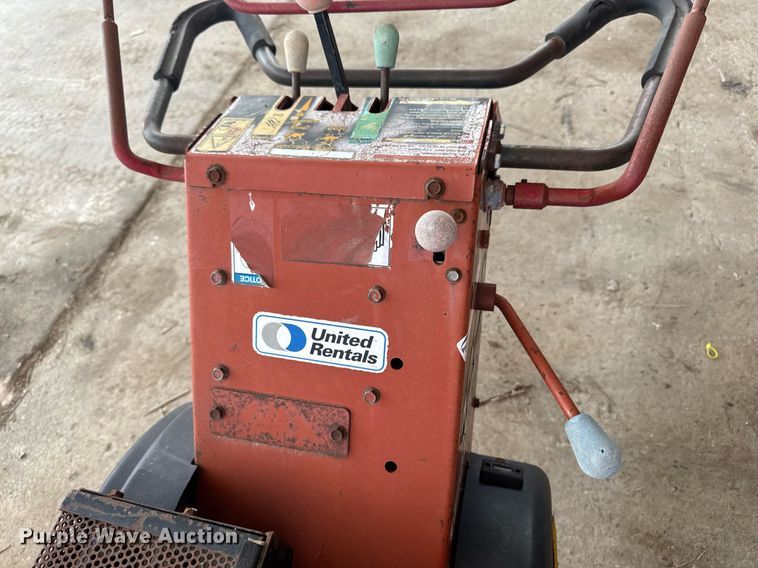 image for item EM2018 2003 Ditch Witch 1330 trencher