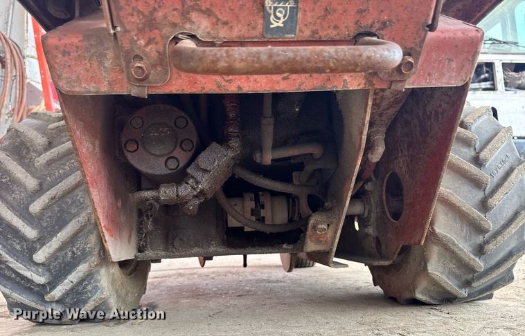 image for item EM2018 2003 Ditch Witch 1330 trencher