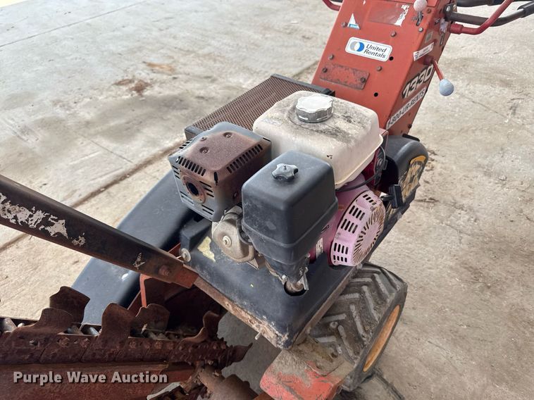 image for item EM2018 2003 Ditch Witch 1330 trencher