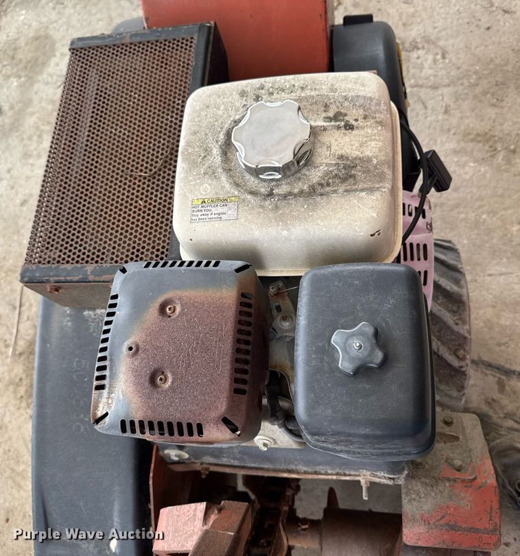 image for item EM2018 2003 Ditch Witch 1330 trencher