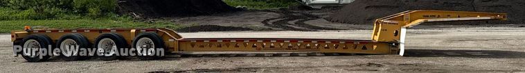 image for item EM2041 2006 Trail King Industries TK110HDG lowboy equipment trailer