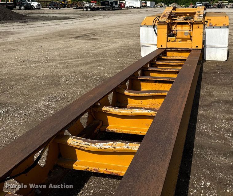 image for item EM2041 2006 Trail King Industries TK110HDG lowboy equipment trailer