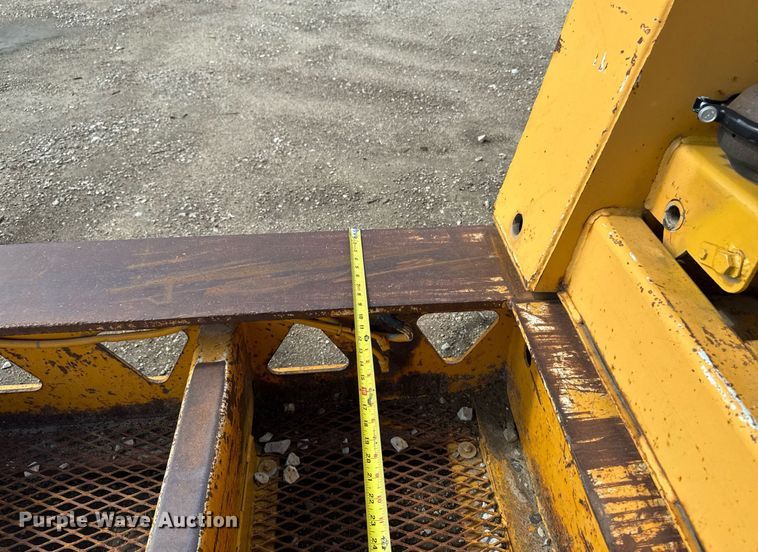 image for item EM2041 2006 Trail King Industries TK110HDG lowboy equipment trailer