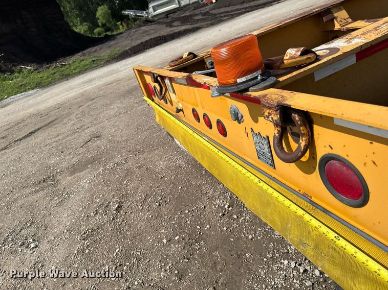 image for item EM2041 2006 Trail King Industries TK110HDG lowboy equipment trailer