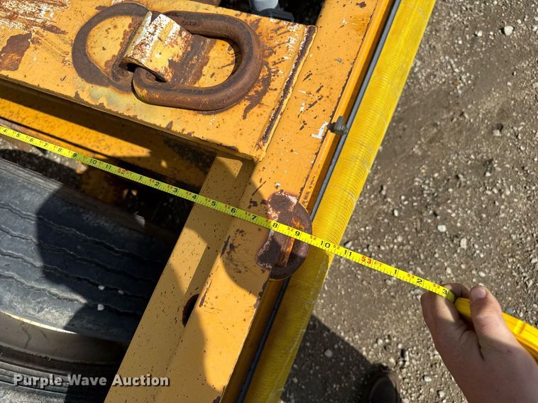 image for item EM2041 2006 Trail King Industries TK110HDG lowboy equipment trailer