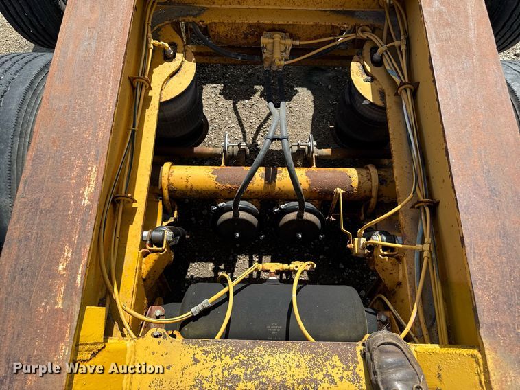 image for item EM2041 2006 Trail King Industries TK110HDG lowboy equipment trailer